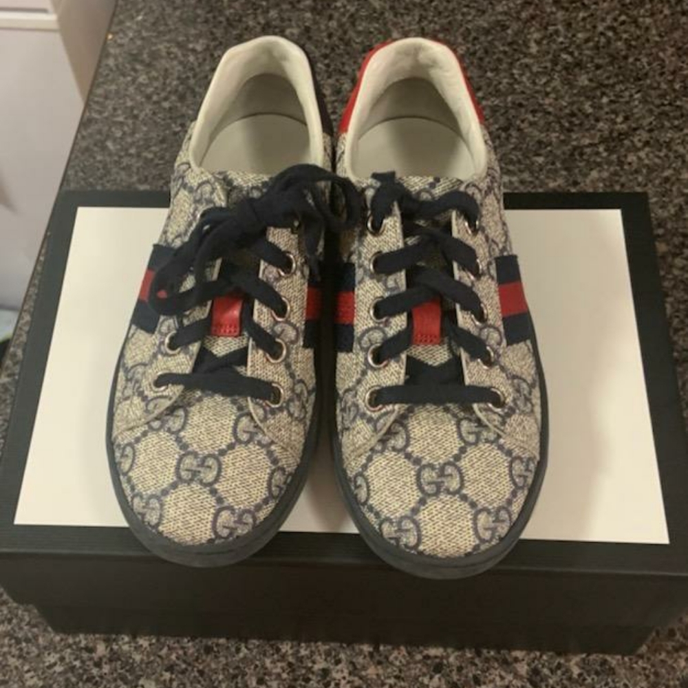 AUTHENTIC unisex kids GUCCI sneakers